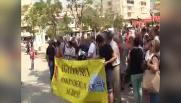 Kamudan ihraçlara oturma eylemi ile protesto