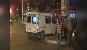 Adıyaman'da iki minibüs çarpıştı: 2 yaralı