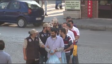 Bursa'da 10'u akademisyen, 14 kişi adliyeye sevk edildi