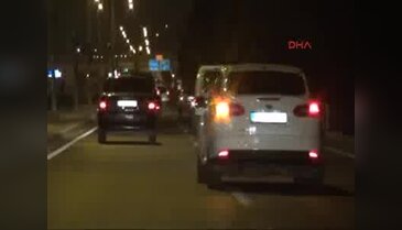 İzmir'de FETÖ operasyonu: 23 gözaltı