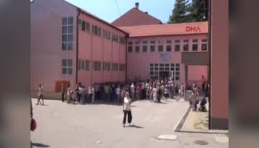 Kosova'da bugün başlayan ilk ders Azize Teresa'ya adanıyor