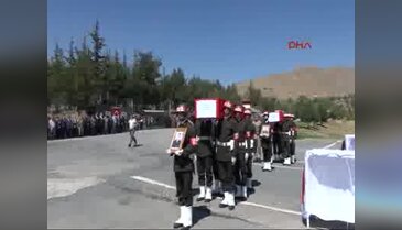 Hakkari şehitleri için cenaze töreni