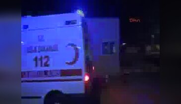 Makedon tur otobüsü, TIR'a çarptı: 1 ölü, 38 yaralı