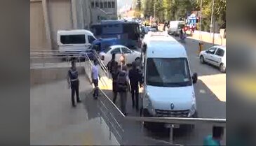 Zonguldak'ta FETÖ soruşturmasında 10 kişi adliyede