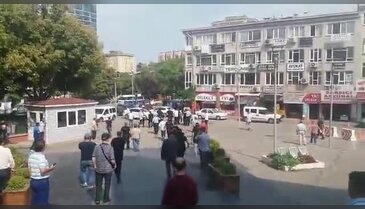 Bursa'da adliye önünde kavga!