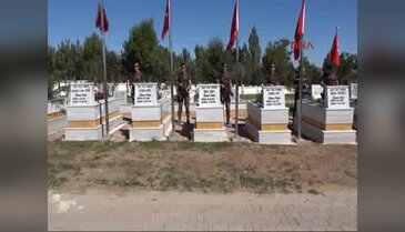 Sivas'ta şehit polislerin mezarları yaptırıldı