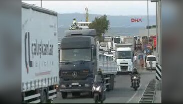 Yalova Topçular İskelesi'nde bayram tatili yoğunluğu