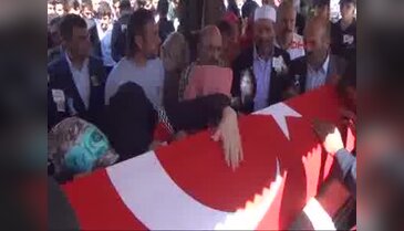 Erzurumlu şehide veda