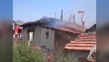 Ev yandı, kiracı ve ev sahibinin yakınları birbirine girdi