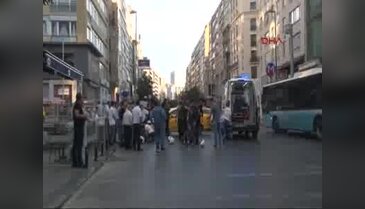 Şişli'de yunus ekibi kaza yaptı: 2 polis yaralı
