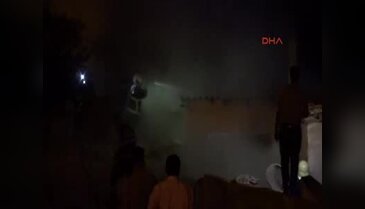 Alevler içinde kalan tüpler patlamadan çıkarıldı