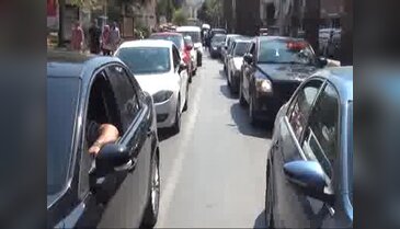 Çanakkale'de feribot kuyruğu 2 kilometreye ulaştı - 1