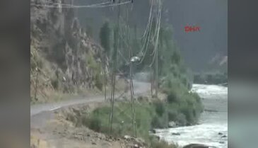 Hakkari'de 5 ton bomba yüklü araç imha edildi - 2