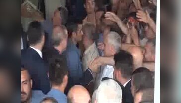 Cumhurbaşkanı Erdoğan, Erdek'te cenaze törenine katılıyor - 1