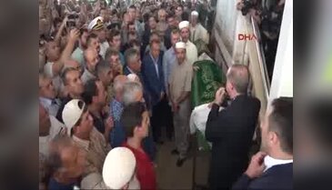 Cumhurbaşkanı Erdoğan, Erdek'te cenaze törenine katılıyor - 3
