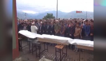 Karadeniz'de boğulan 3 kardeş toprağa verildi