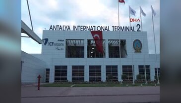Antalya'ya 12 günde 30 bin Rus turist geldi