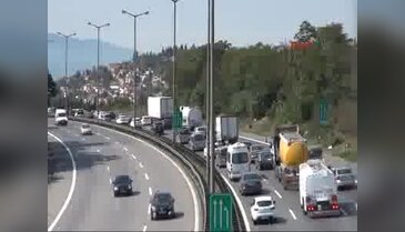 TEM Otoyolu'nda tatilci yoğunluğu