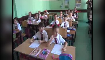 Türk askeri, Kosovalı 2 Bin öğrenciye okul çantası ve kırtasiye malzemesi dağıttı