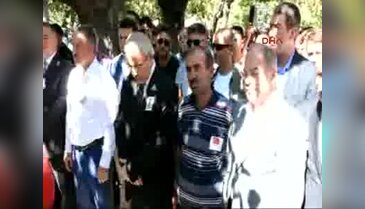 Akhisarlılar şehidini uğurladı