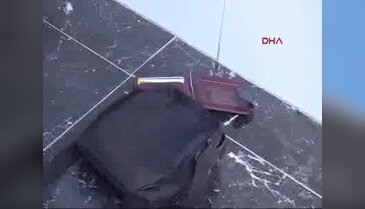 Ayakkabısı olmayan Suriyeli hırsızı yalın ayak kovaladı