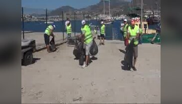 Bodrum'da kıyı temizliği