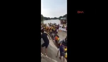 Taylandlı Müslümanları taşıyan feribot battı: 13 ölü