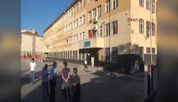 Gaziantep'te okula molotof kokteylli saldırı