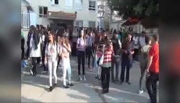 Mersin'deki okullarda polisin uyuşturucu önlemi başladı