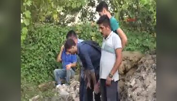 İnşaat temelinde göçük altında kalan 2 işçi yaralandı