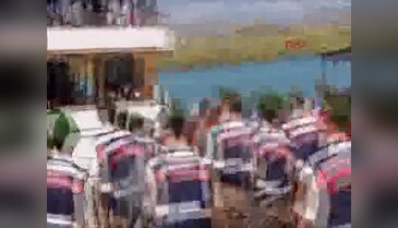 Manavgat'ta sahildeki kaçak yapılar yıkıldı