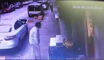 İstanbul'da 5 katlı bina böyle çöktü