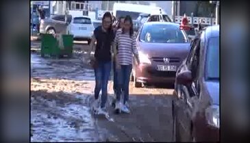 Trabzon'da su çekildi, temizlik başladı - 2