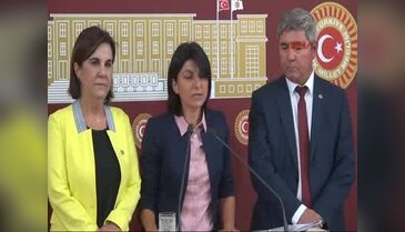 CHP'li Gaye Usluer, Sibel Özdemir ve Namık Havutça basın toplantısı düzenledi - 2