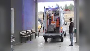 Zırhlı polis aracı ile traktör çarpıştı: 2'si ağır 3 yaralı