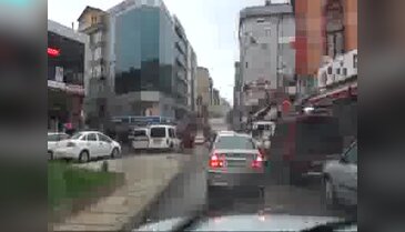Zonguldak'ta heyelan 1 ev yıkıldı, 6 ev boşaltıldı