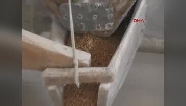 Almanya'dan gelip 1.5 asırlık değirmeni çalıştırıyorlar