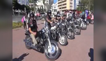 Motosikletli farkındalık korteji