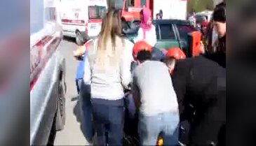 Otomobil ile kamyon kavşakta çarpıştı: 3 yaralı