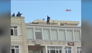Kayseri'de 4 işçi haksız yere işten çıkarıldıklarını belirterek intihar etmek istedi