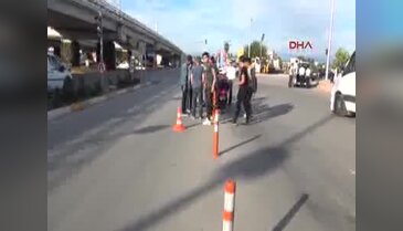 Kızını acı içinde görünce gözyaşlarını tutamadı