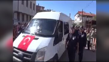 Aksaray şehidini uğurluyor