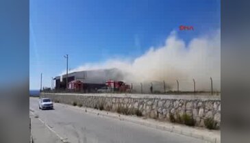 Osmaniye'de korkutan fabrika yangını