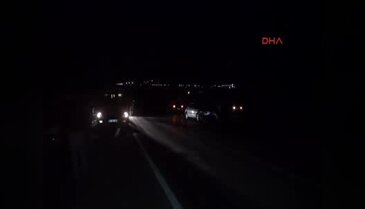 Başıboş ineğin sebep olduğu kazada 3 kişi yaralandı