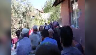 Liseli Özlem, gözyaşlarıyla son yolculuğuna uğurlandı