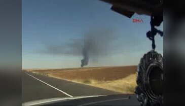 Suriye'nin Kamışlı kenti yakınlarında petrol sahasında patlama