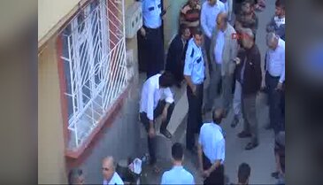 Bunalıma giren genç çamaşır ipiyle intihar etti