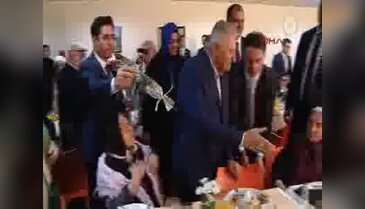 Başbakan Yıldırım'dan huzurevine ziyaret - 1