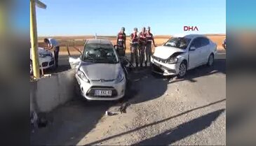 Şanlıurfa'da otomobiller çarpıştı: 5 yaralı
