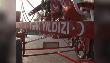 Bursa'da paramotoru kendisi imal etti, şimdi kuşlar gibi uçuyor...